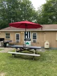 HB Rustic Retreat - WGI - Book now for Race Weekend. A fun place for all ages.