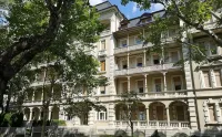 Central, spacious and comfortable, easy to reach by car or train.
