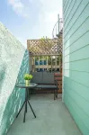 1 Block to Beach Heaven Chic 2BD