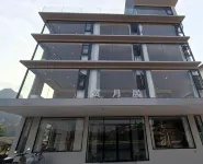 陽朔賞月居民宿（遇龍河國家級旅遊度假區十里畫廊店）
