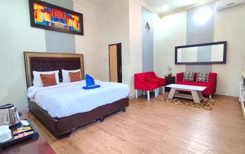 Eljie Hotel