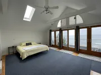 Stunning direct waterfront beach house!