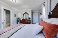 Bluff Springs Farmhouse - 3-Star
