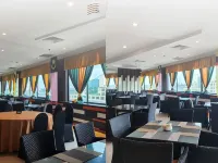 Hock Lee Hotel & Residences Hotels near Sarawak Stadium