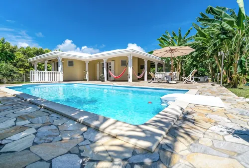 Villa Paradissol – Tropical Haven with Pool, Near Beaches, Warm Hospitality - 健身室/gym room