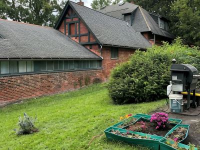 Luxury Sleeps 6! Voted CNN Best Town Outdoors, Wine and Cider, College-Town Hip.