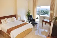 Hotel Grand Tiga Mustika - 4-Star