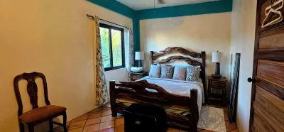Private Floor Unit-Plunge Pool-WaterFront-Sunset Views-Full Kitchen-Quiet Area Hotels in 