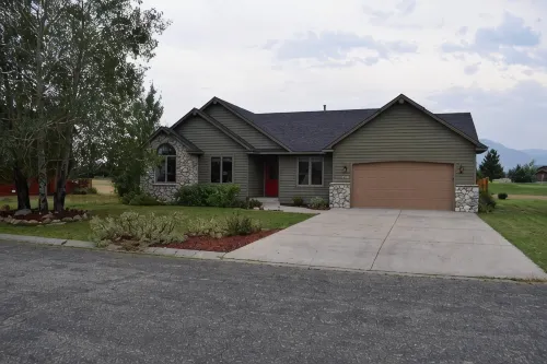 Golf Course Home Amazing Mtn-Views/HotTub/Star Gazing/Ski/Hike/Golf/Gather/WiFi - 4-Star
