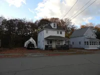 Close to trails! Cozy home base for your snowmobile adventures. Hotéis em Millinocket