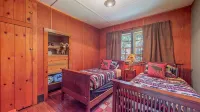 VIntage Cabin/1.5 Acres/Mountain Views - Alppimaja