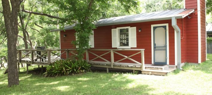 Guadalupe River Road Retreat Honeymoon Cabin Hotels in Comal County