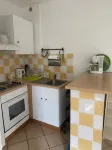 Small Detached House with Fenced Garden Area! All in Comfort! - บังกะโล