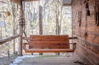 Secluded Cabin Outside of Nashville - the Lodge at Oak Haven Farm - 3-Star