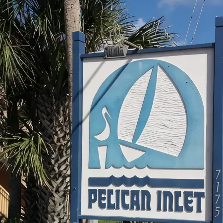 Cozy First Floor 2 Bedroom Condo Close To The Beach!