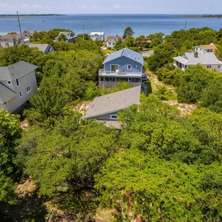 Venus Studio: Hottub, King Bed, Kayak, Bikes, SUP,