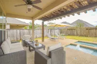Family friendly w/ beautiful pool, SPA, and BBQ terrace!