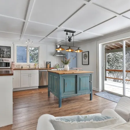 Cozy country 2 bedroom rental unit in Knowlton Village