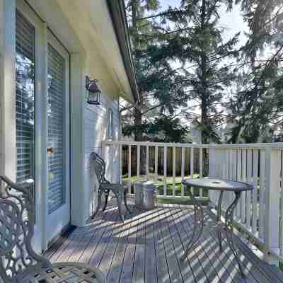 Beach Comber Cottage Others