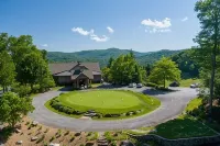 FIREFLY LODGE TRILLIUM 3 bed 3 bath in TRILLIUM Links & Lake, Cashiers, NC - Fitnessstudio