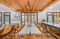 The Lodge- Luxury Lakefront Retreat - 民泊