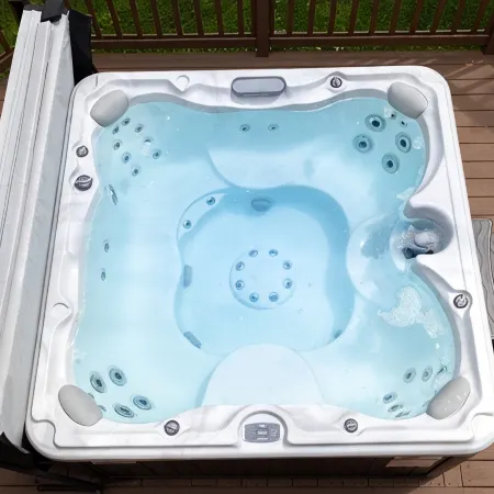 Whispering Creek Hot Tub Pool TennisGolf King Beds