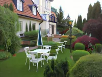 Nya Pallas Hotel Hotele w: 