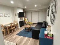 Cozy Freshly remodeled 1B/1B Retreat close to Main - 2-نجوم