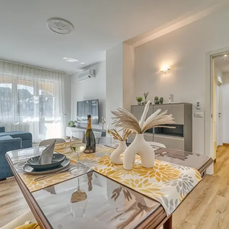 Casa Ginevra - Modern Design, King Bed & Terrace