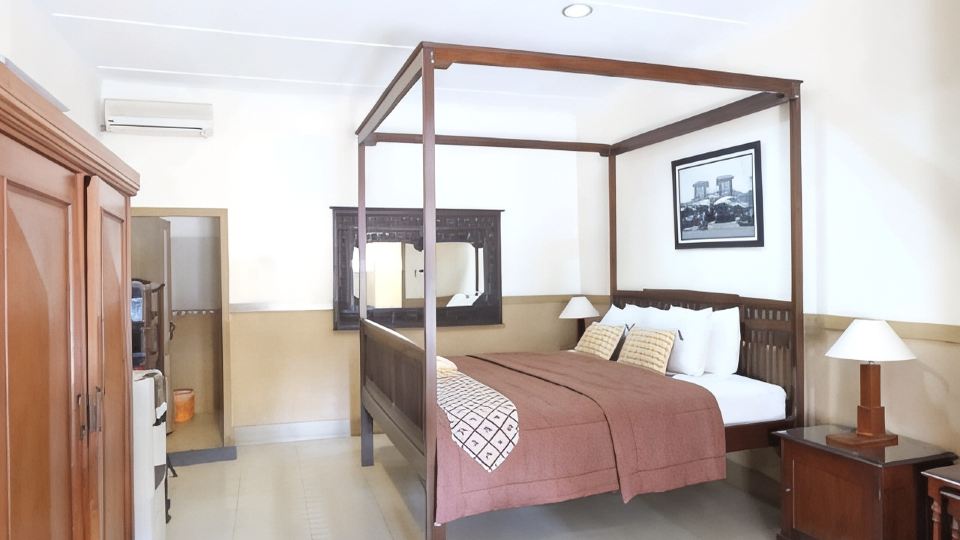 Ndalem Suratin Guesthouse