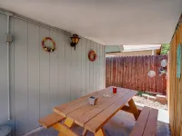 Idle Hours Inn- Family Cabin w/ Hot Tub at Big Bear - Pet friendly