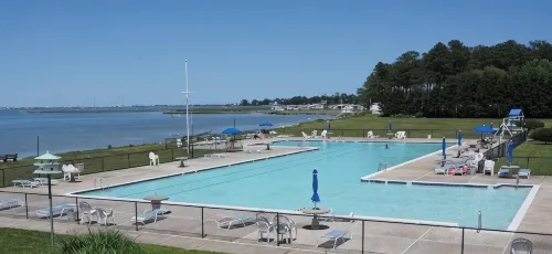 First Floor Bayfront Condo - Steps to the Water - Ocean View - Apartments