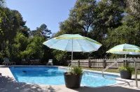 Peaceful Poolside Guesthouse just off I75 - balcony