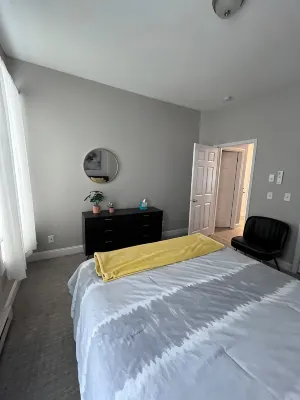 Downtown Dubuque Retreat, Spa Access, Private Deck, One Block to Farmers Market,