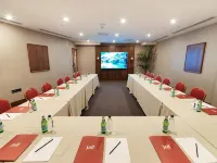Jaff Hotels & Spa Nişantaşı Hotels near Sisli