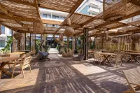 Sea & Sand Hotel - Pet friendly