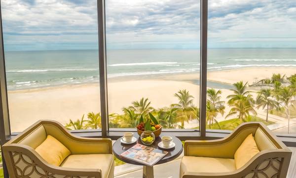 Holiday Beach Hotel Danang