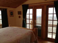 Denali View Mountaintop Guesthouse