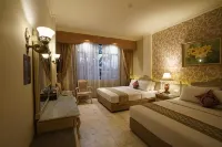 Hotel Indah Palace Solo - Parkplatz