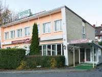 Hotel Hanseat Hamburg Hotels near Hamburg Observatory