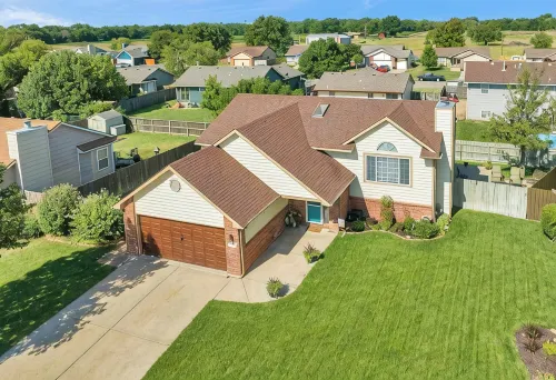 Prairie Peace - Family & Pet-Friendly Home on Quiet Cul-De-Sac w/ Games & Toys - 4-Star