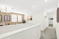Airport/New/Clean/Large Space/King Bed/3 TVS - 3 ดาว