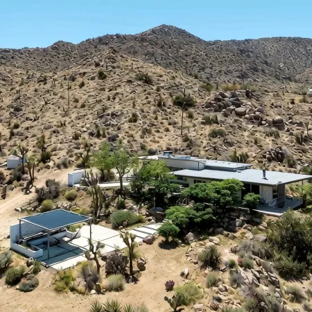 Midcentury Oasis on 5 Private Acres Near Park