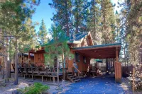 Sky Chalet 3 Bedroom Cabin by Redawning - Chalets