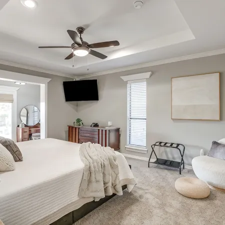 Clover House, Pool, Game Room