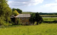 Gorgeous, Family Friendly Riverside Cottage in the Heart of Tamar River Valley - Wifi