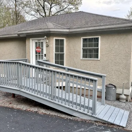 Family & Pet-Friendly, Peaceful Rural Escape. Hiking Nearby.