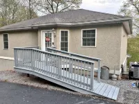 Family & Pet-Friendly, Peaceful Rural Escape. Hiking Nearby.