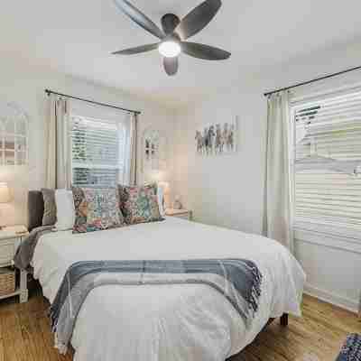 2Bd Charming Bungalow Near Events Rooms