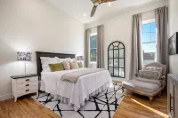 Timeless Architecture. Completely Modernized Luxury. Heart of Three Oaks! - 4-Star